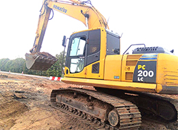 road1.by - Роад Инженеринг - аренда Экскаватор Komatsu PC200LC-8