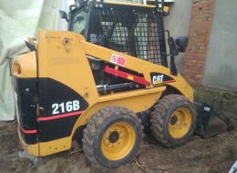 road1.by - Роад Инженеринг - аренда Мини-погрузчик Caterpillar 216B3